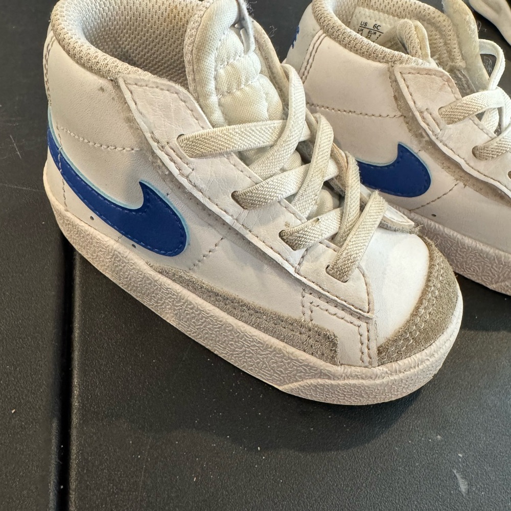 Nike Toddler High-Top Blazers Size 6